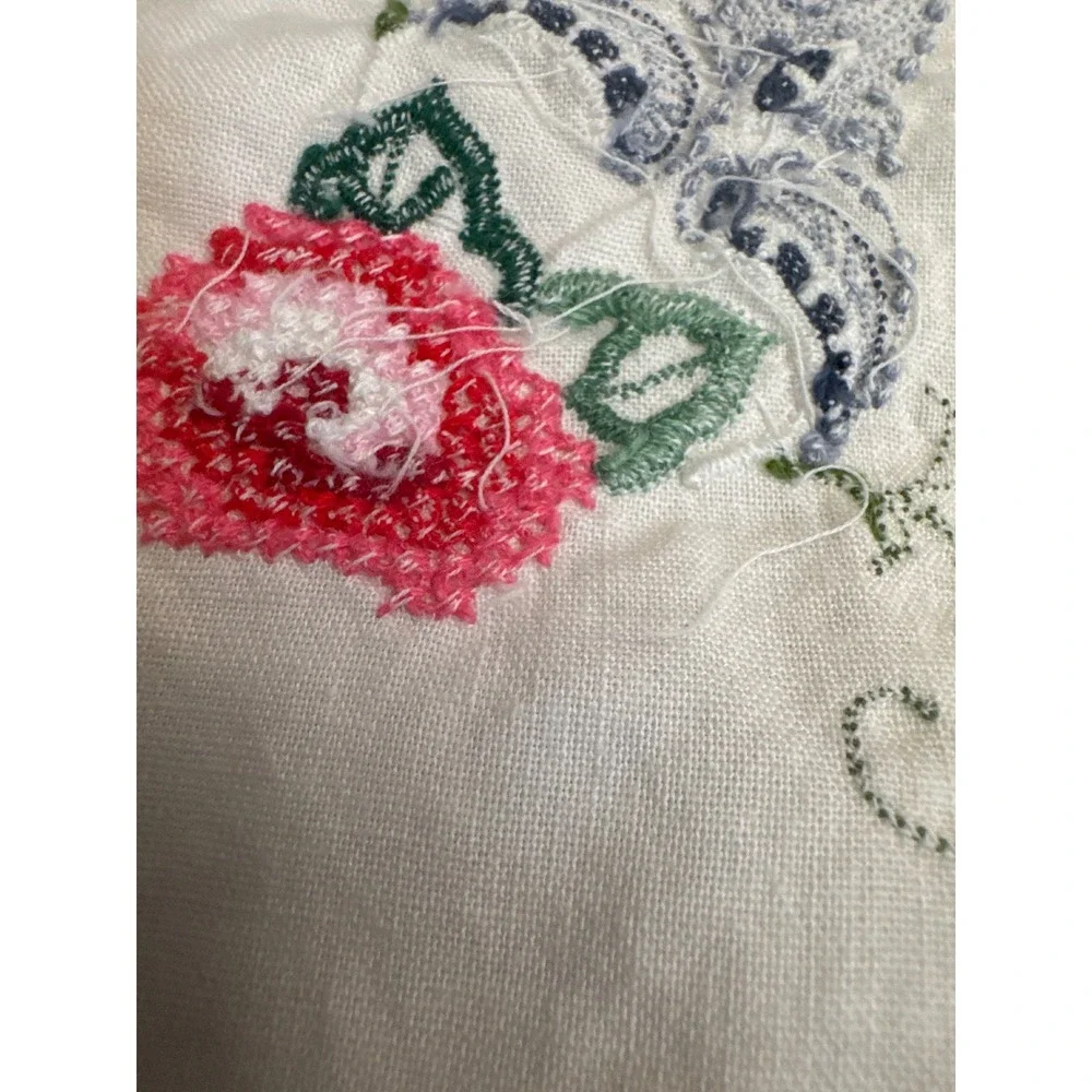Vintage Hand Embroidered Linen Square Tablecloth Red Yellow Roses White 37x37